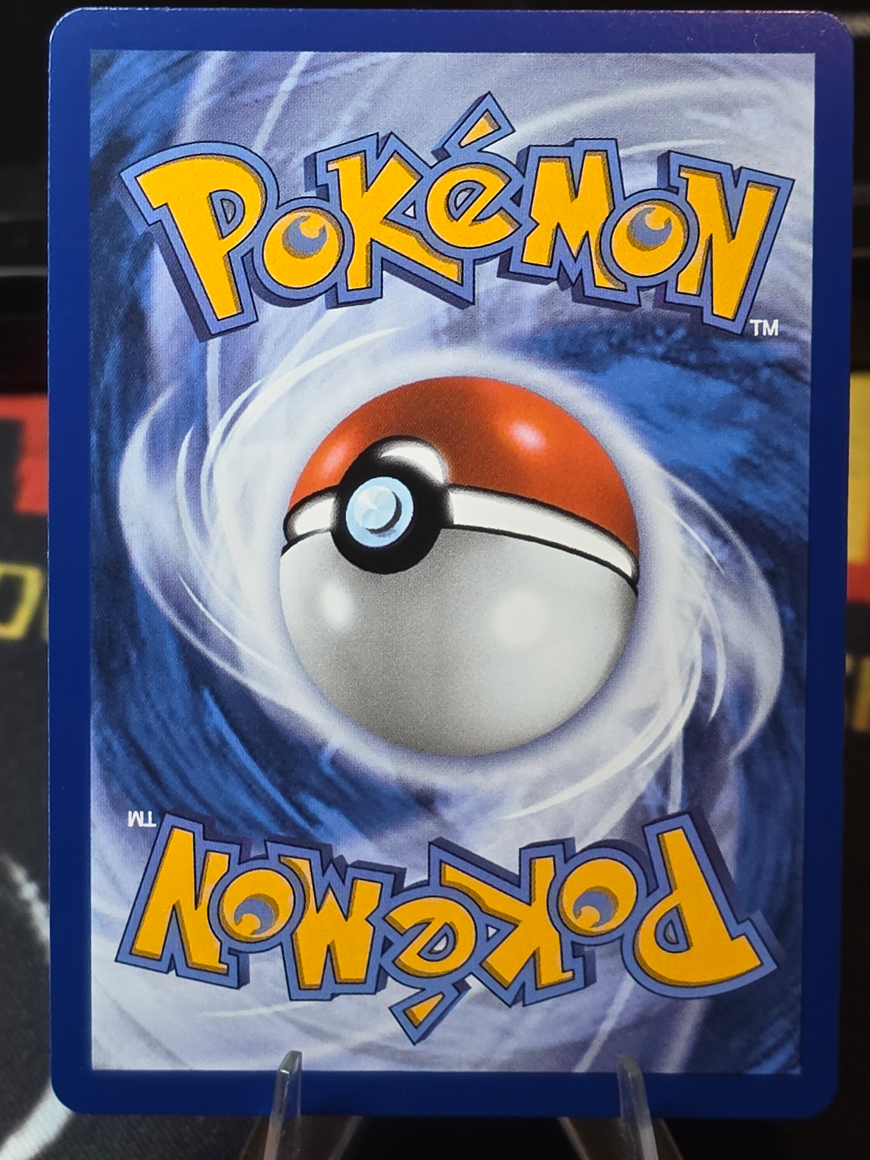Goldeen - 087/084 -IR- Pitch Black - English Pokémon