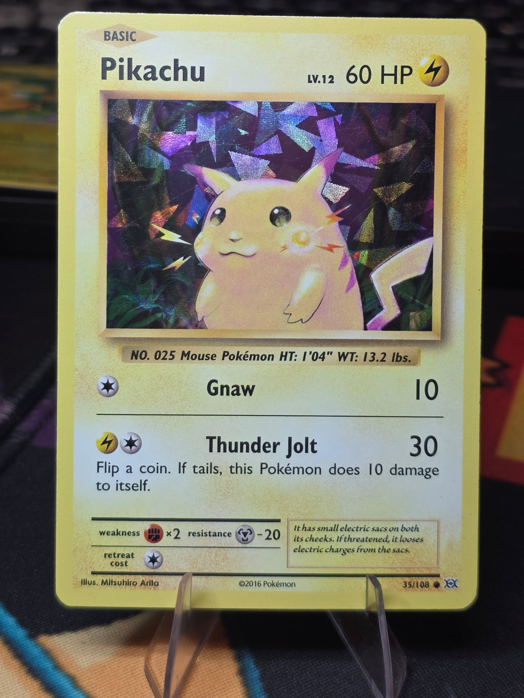 Pikachu - 35/108 - Evolutions - NM Cracked Ice Holo (2016)