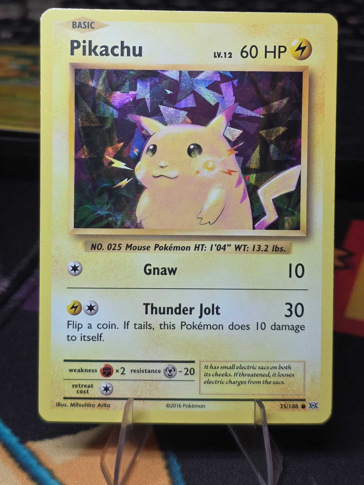 Pikachu - 35/108 - Evolutions - NM Cracked Ice Holo (2016)