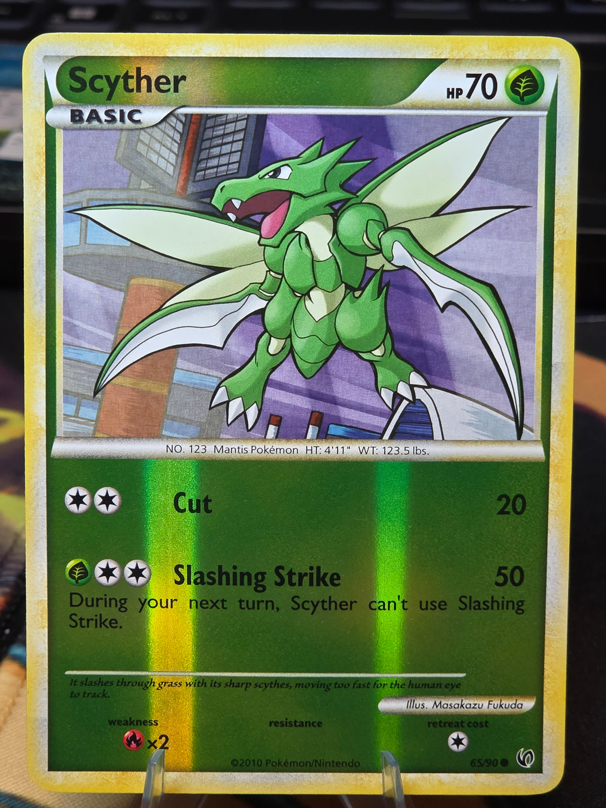 Scyther 65/90 Undaunted Reverse Holo