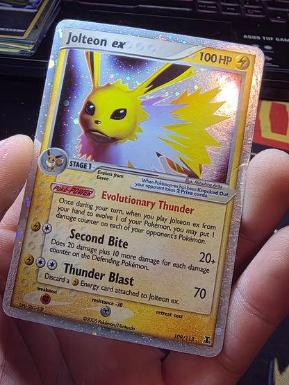 Jolteon ex 109/113 Delta Species Holo hp dmg