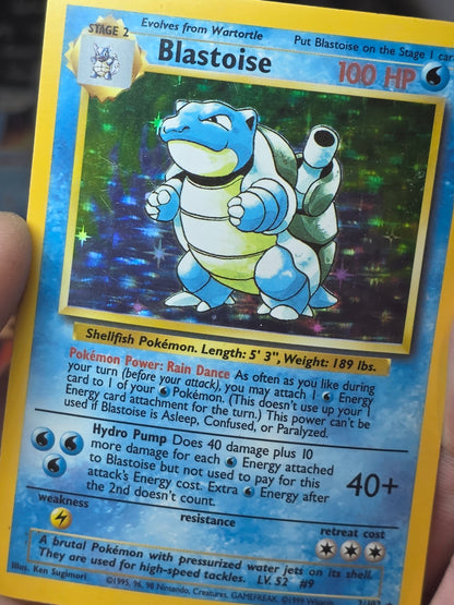 Blastoise - 2/102 Base Set Unlimited Holo Rare Pokemon HP DMG
