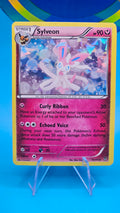 SYLVEON #72/111 Furious fists Cracked ice Holo