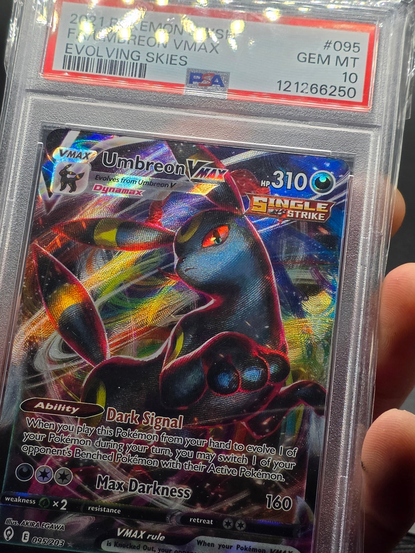 Umbreon VMAX 095/203 Pokemon SWSH Evolving Skies Full Art PSA 10 GEM MINT