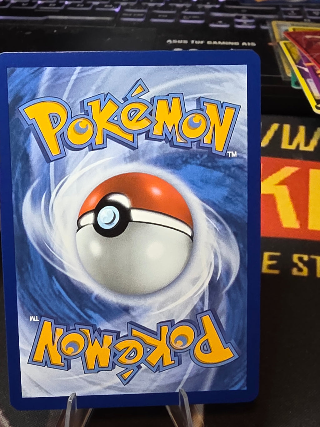 Morpeko 135/128 Illustration Rare Holo Full Art 30th Celebration